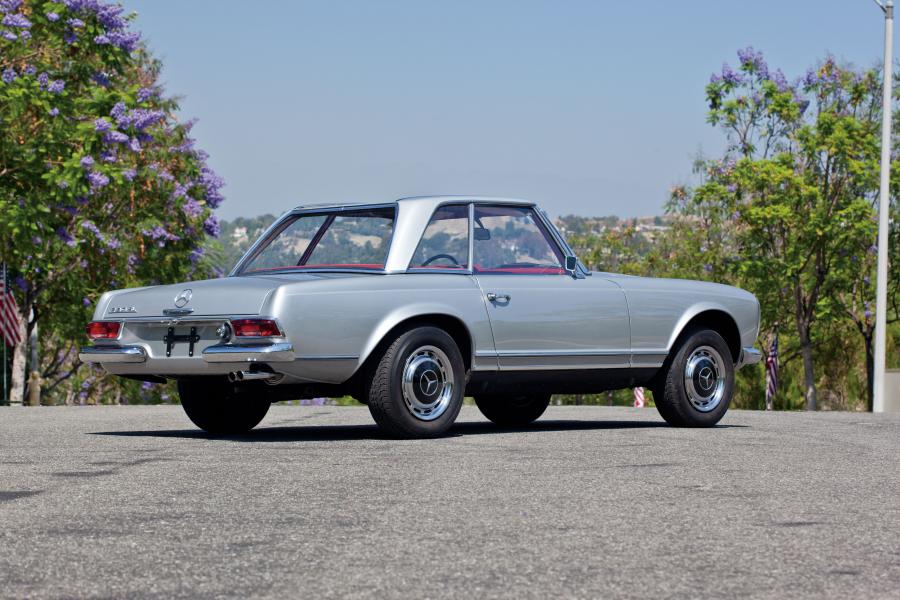  Mercedes-Benz 280 SL Roadster 1968 года  (фото 17 из 21)